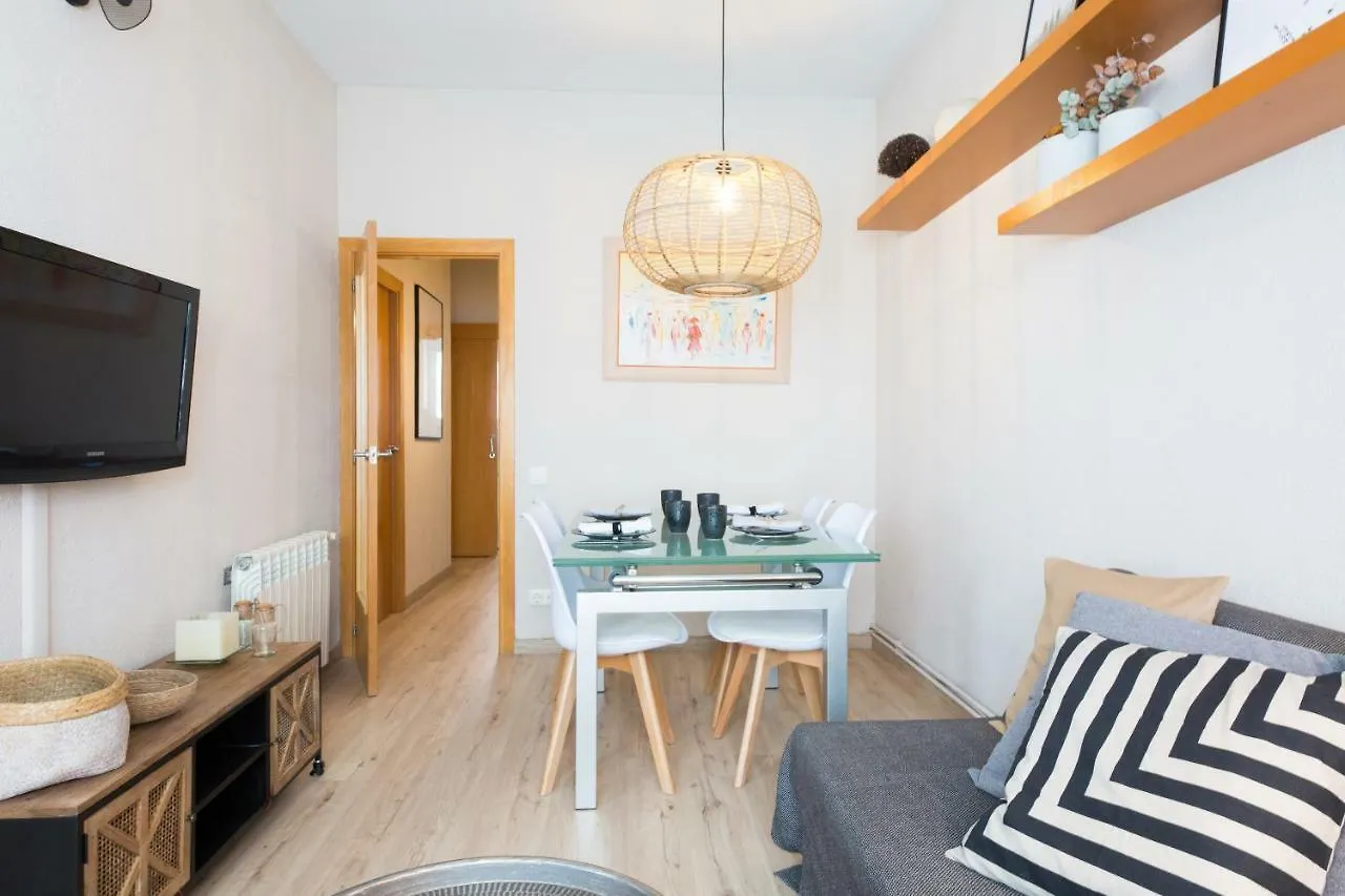 Lodging Sagrada Familia Rossellon 0*, Barcelona Spain